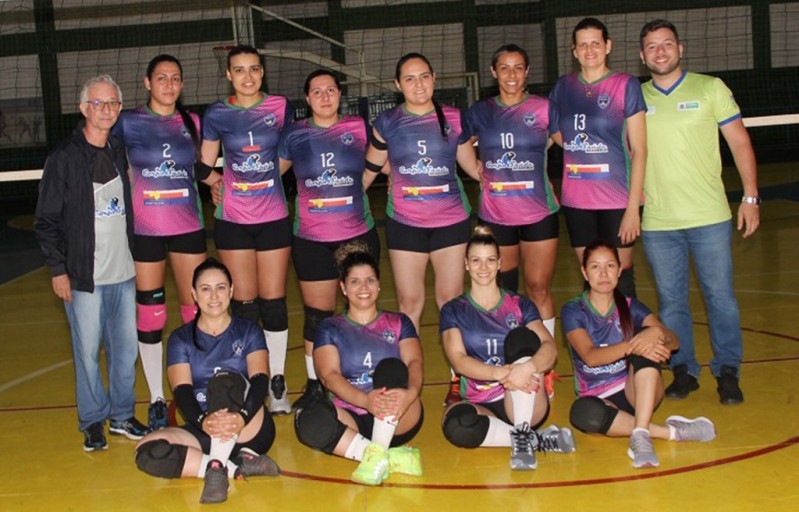 Representante do vôlei feminino de Naviraí para os Jogos